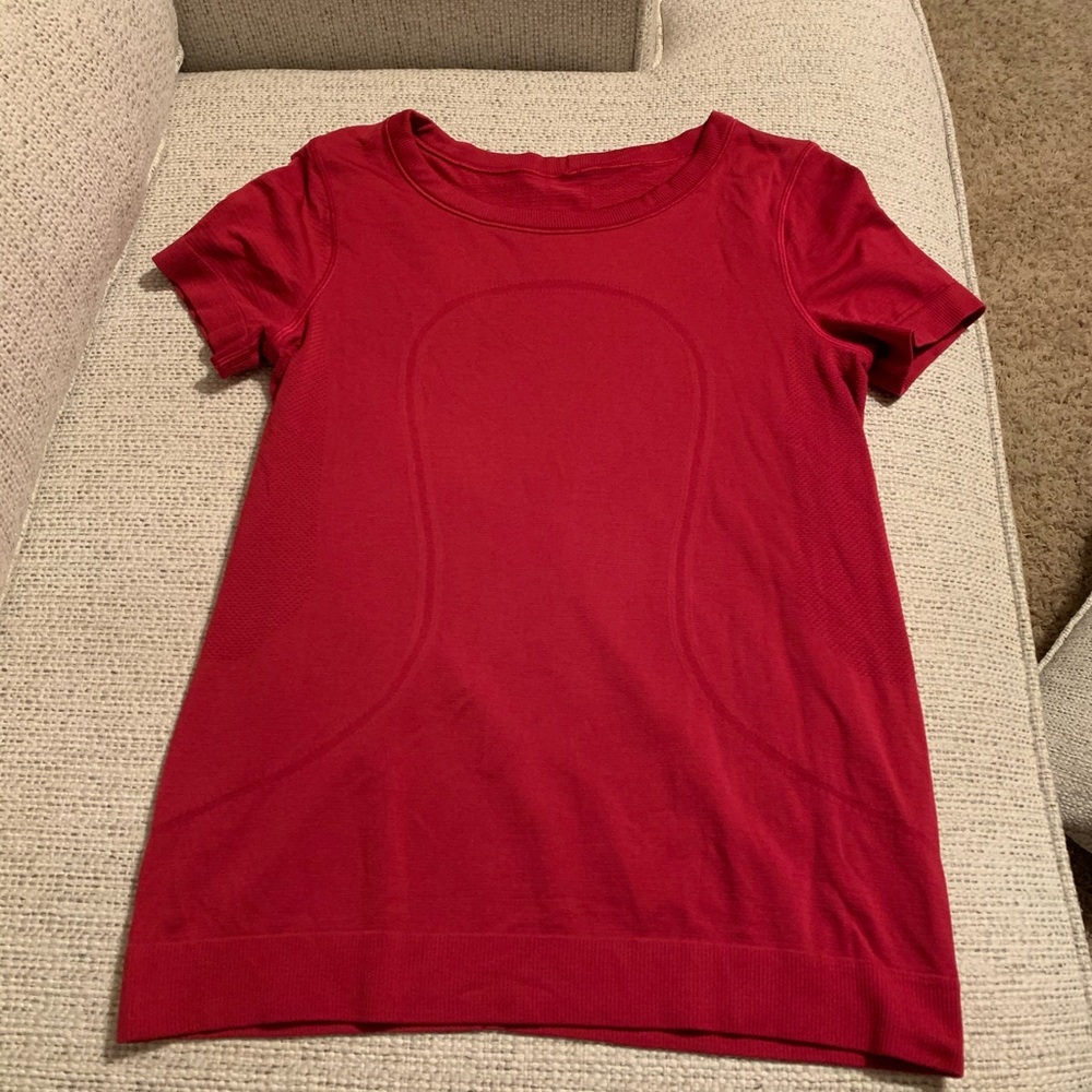 Lululemon Swiftly tech
